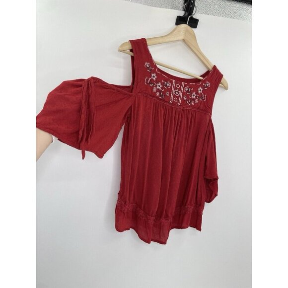 Knox Rose Women’s Red Embroidered Cold Shoulder Tie Sleeve Blouse Sz Small Boho - Picture 4 of 10
